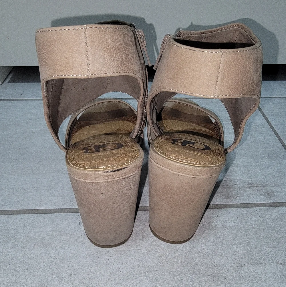 GIANNI BINI Leather Nude Taupe Block Heel Sandals - Peep Toe Ankle Cuff Heels